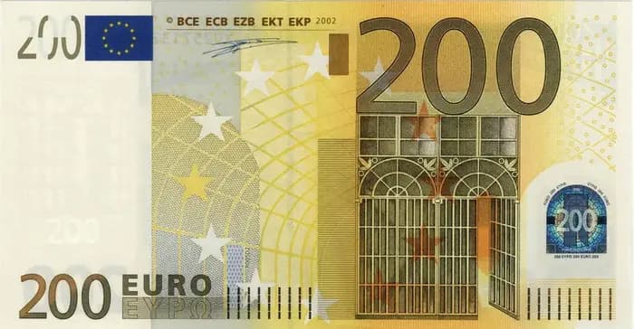 200 євро — першої серії